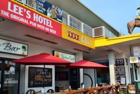 Lees Hotel (Ingham)