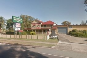 Logan Village Hotel