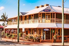Cellarbrations - Woodford Village Hotel Motel