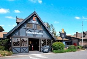 Olde Tudor Hotel