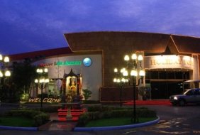 Holiday Poipet Casino