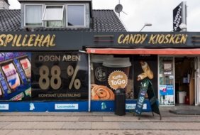 Casino House - Candy Kiosk Bronshoej