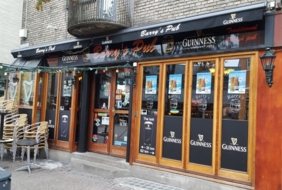 Barrys Pub