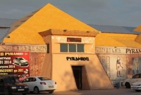 Slot Club Pyramid