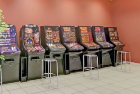 Casino Tete-a-Tete Vilniaus 220