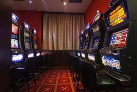Admiral slot club Trg srpskih ratnika 1
