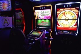 Admiral slot club Bulevar Oslobodenja 170