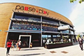 Pause and Play C. C. Intu Puerto Venecia