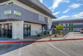 Siegel Slots and Suites