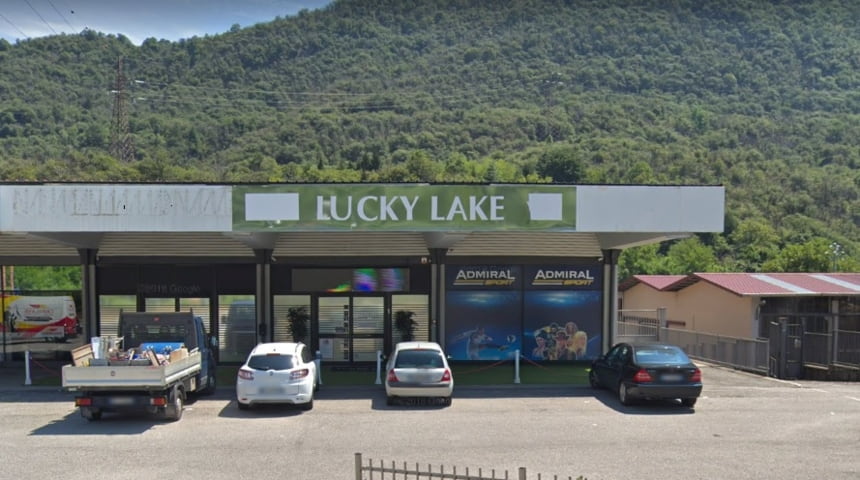 Terrybell Lucky Lake Slot Hall