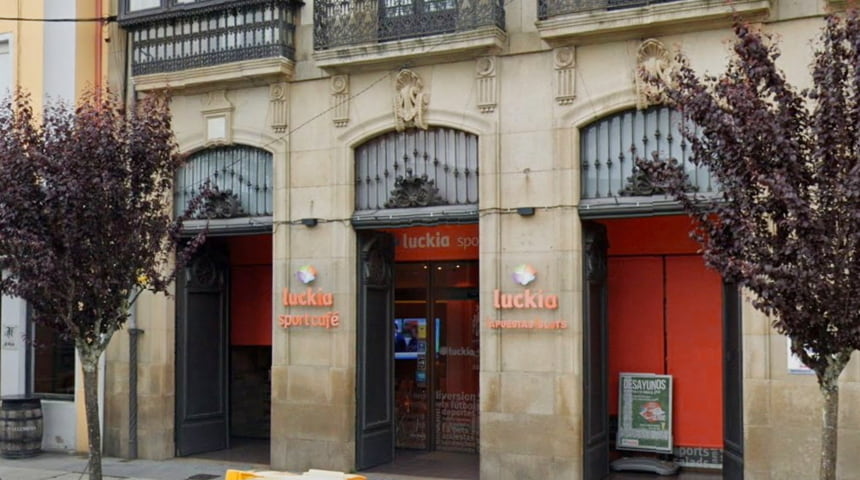 Luckia Sport Cafe Avenida Marina