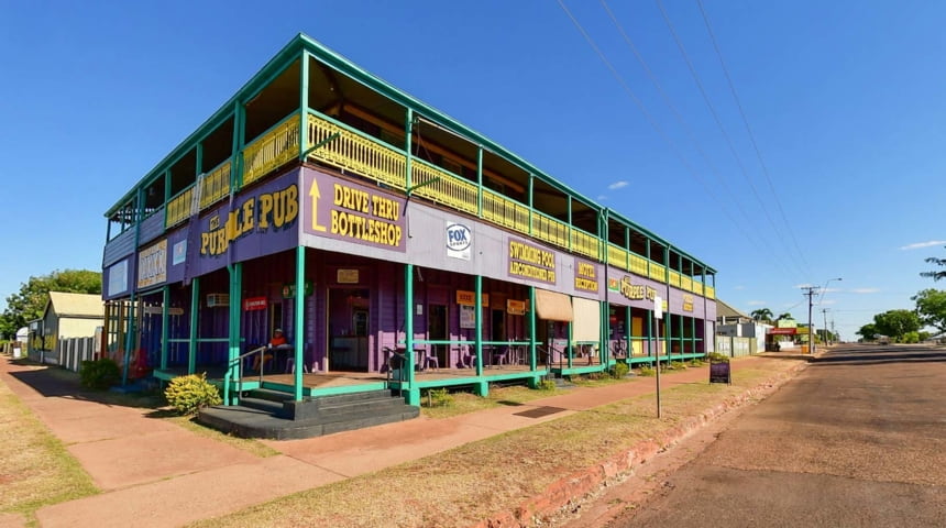 Purple Pub Brolga Palms Motel