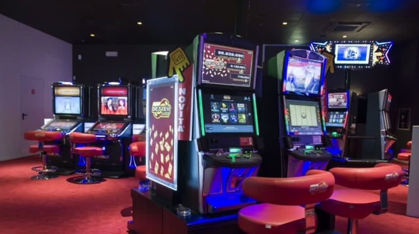 Las Vegas by Play Park Tortona Slot Hall