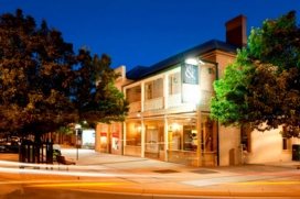 Cobb & Co Boutique Hotel