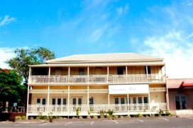 Gracemere Hotel