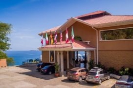 Flamingo Beach Resort Casino