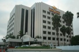 Caliente Tijuana Hotel Pueblo Amigo