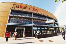 Pause and Play C. C. Intu Puerto Venecia