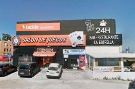 Salon de Juegos Premium